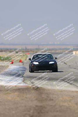 media/Sep-20-2025-Extreme Speed (Sat) [[1fcc23683c]]/Orange (Mid Intermediate)/Session 2 (Sunrise)/